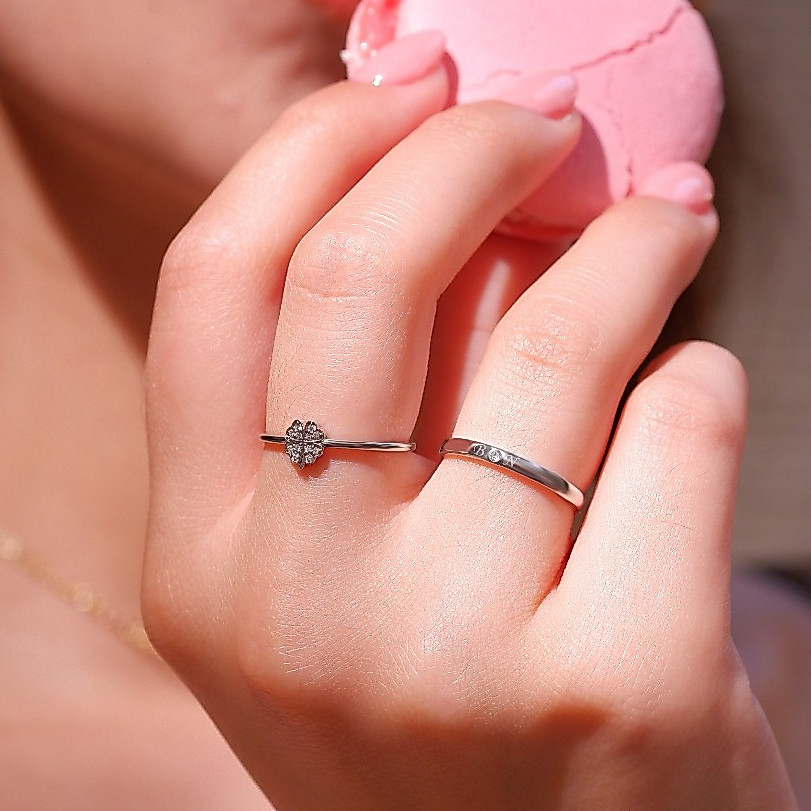 Grace Fine Jewelry خاتم ذهب 9K ببرسيم الحظ والألماس — صورة 3