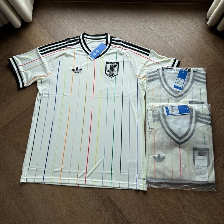 ทีมชาติญี่ปุ่น 2026 Away แฟนบอลของแท้