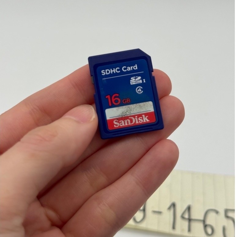 เมม sandisk 16 gb ใช้งานได้ปกติ