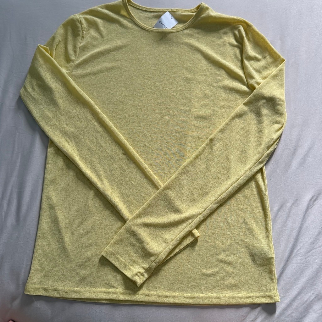 เสื้อซีทรูสีเหลือง 2nd street (มีตำหนิเล็ก 1 จุด)