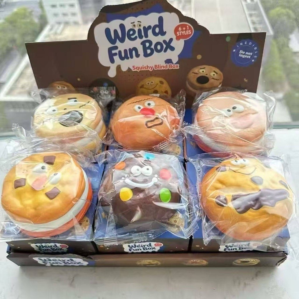 ของเล่นบีบนิ่มcookieยกbox6ชิ้นสินค้าพร้อมส่งจากไทย