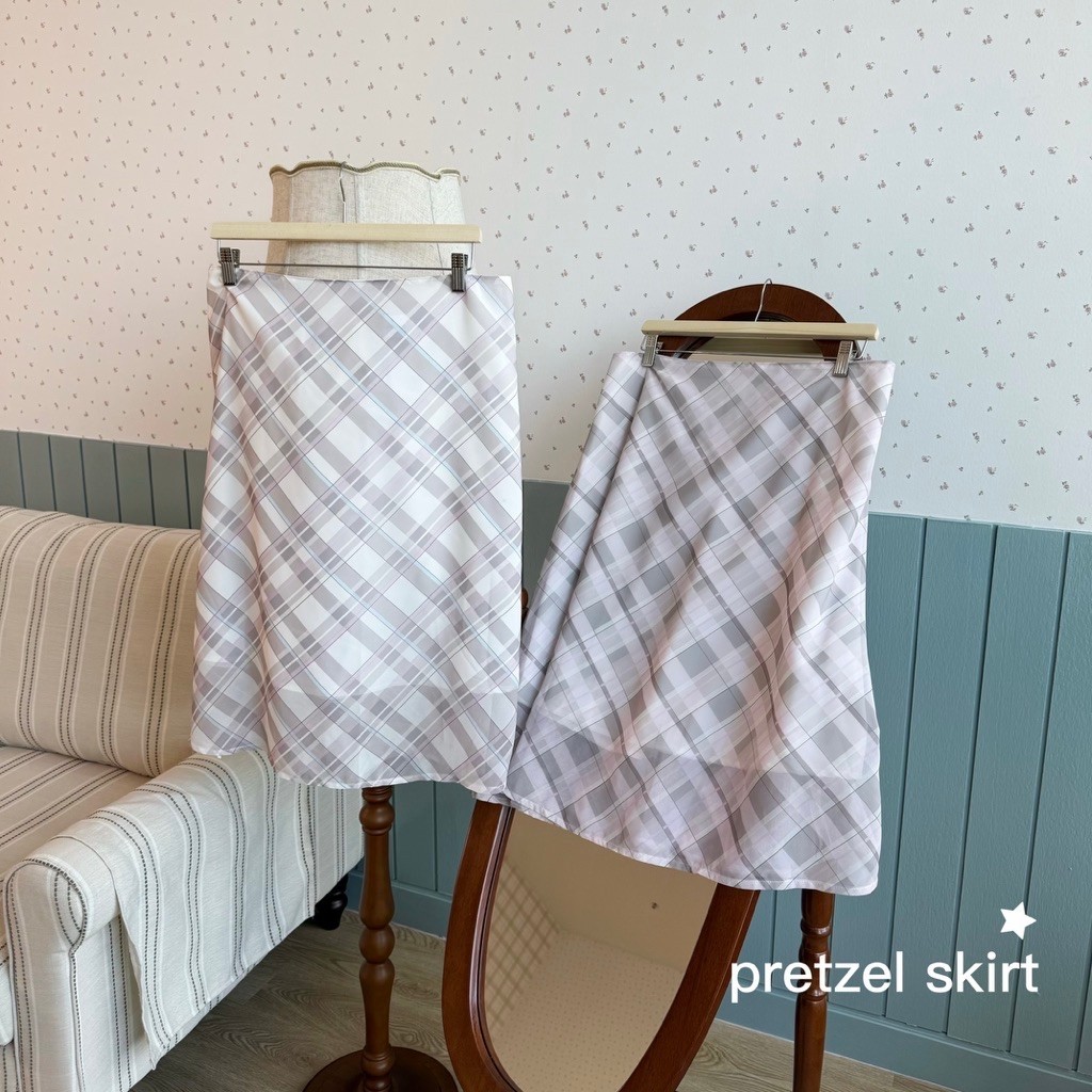 Pretzel Midi Skirt กระโปรงสก๊อตชีฟองมีซับใน Wendystore19