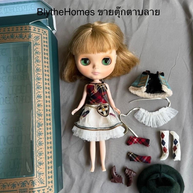Blythe Neo Bloomy doll