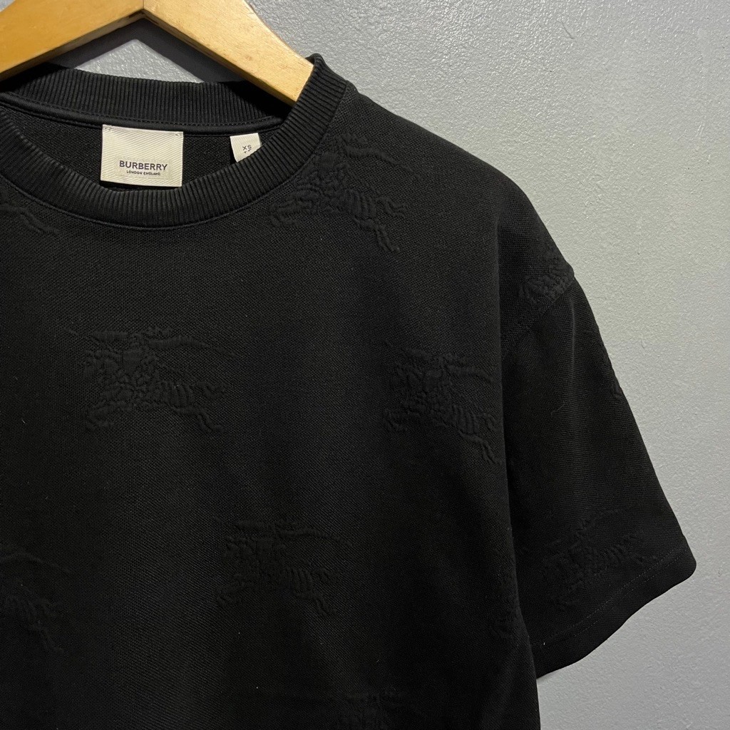 เสื้อยืดมือสอง Burberry ของแท้ (ใหม่มาก สกรีนปั้มสวยมาก)