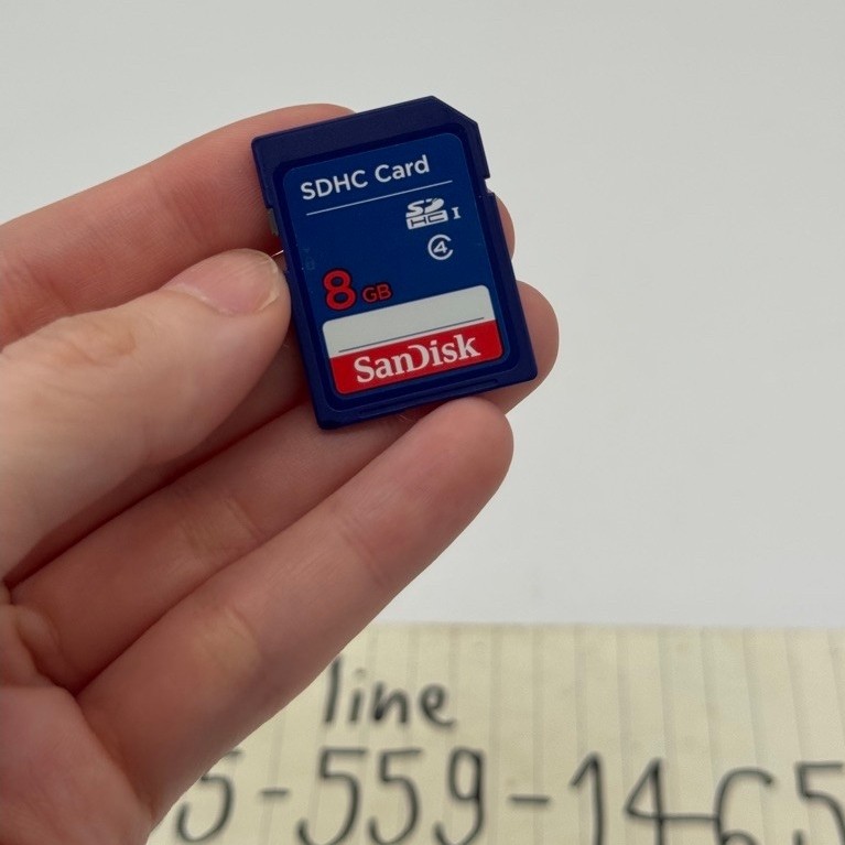 เมม sandisk 8 gb ใช้งานได้ปกติ