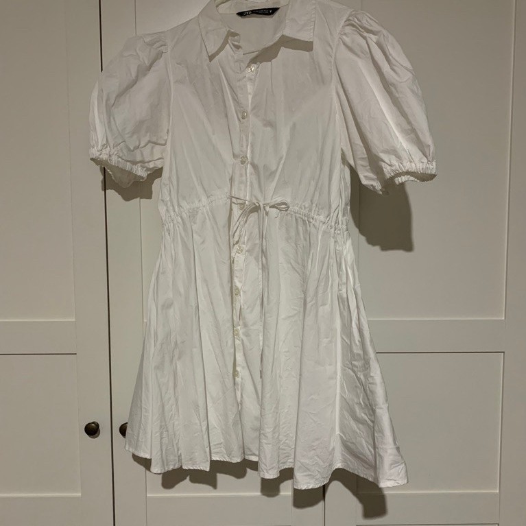 Zara dress ชุดกระโปรงZara สีขาว size XS