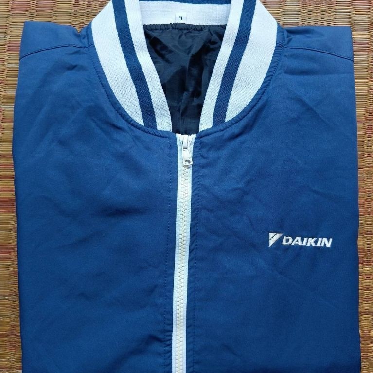 เสื้อแจ็คเก็ต แอร์ Daikin
