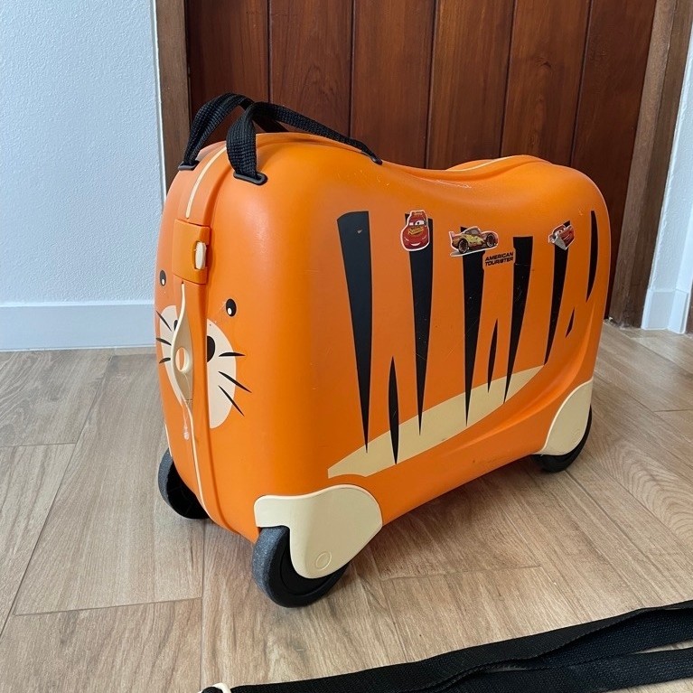 #ส่งต่อ กระเป๋าเดินทางเด็ก ยี่ห้อAmerican Tourister