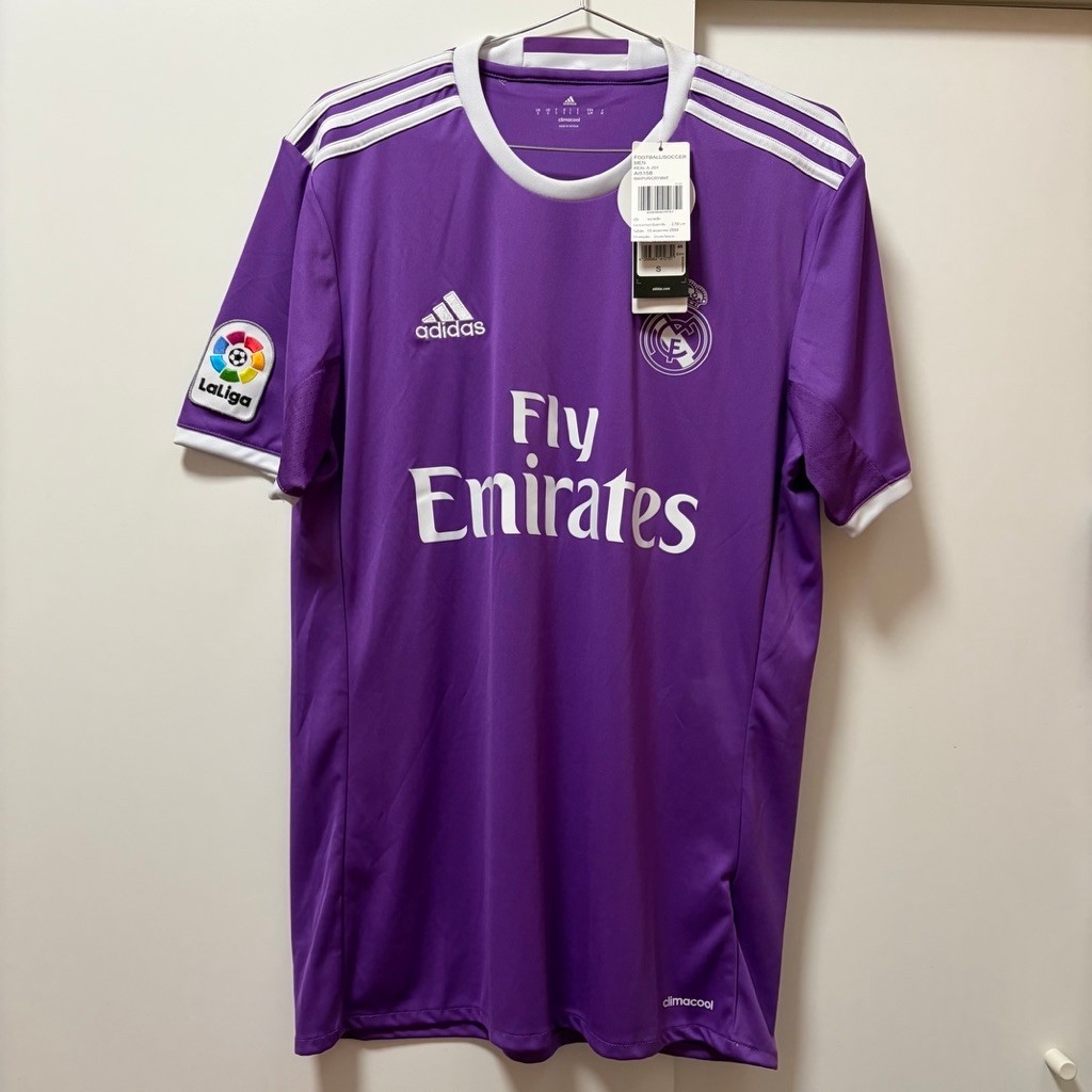 เสื้อบอล real madrid 16/17 SizeS ป้ายห้อยไทย แท้