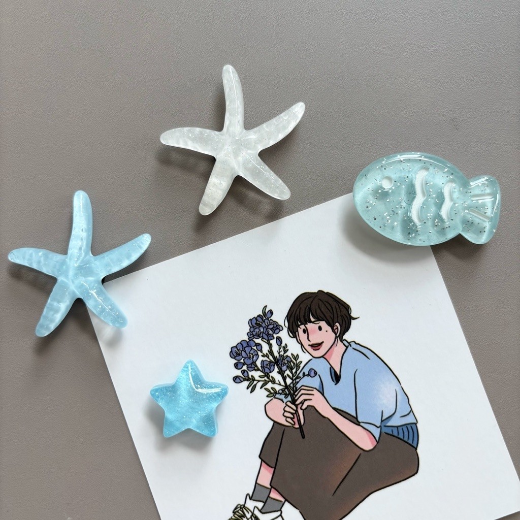 [แพ็ค 4 ชิ้น] MAGNET แม่เหล็กติดตู้เย็น รูปปลาดาวและปลาการ์ตูน ขนาดประมาณ 3.5*2Cm