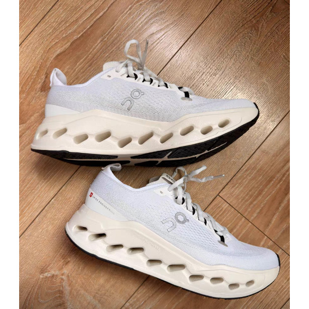 On Cloudsurfer Max White ของแท้ 100 % - รูปที่ 3