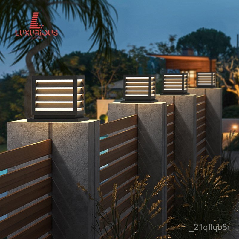 Solar Outdoor Pillar Light Garden Light Waterproof Gate Pillar Light Fence Pillar Light Modern Simpl