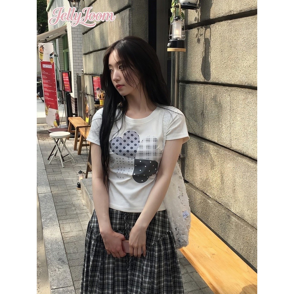 🍀ส่งจากไทย🍀เสื้อยืดแขนสั้นพิมพ์ลาย Love stitching สไตล์อินส์ สไตล์เกาหลี เสื้อตัวสั้นเข้ารูปช่วงฤดูร้อน