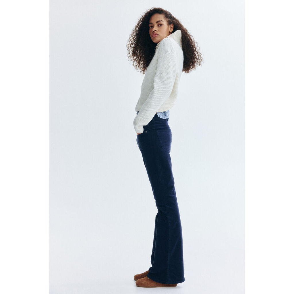 H&M(เอชแอนด์เอ็ม) กางเกงผ้าคอร์ดูรอยทรงกระดิ่ง Women Flared corduroy trousers 1305249_2