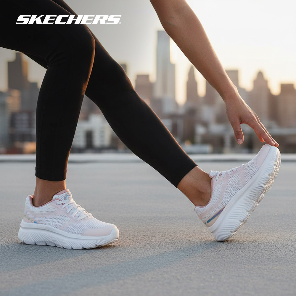 Skechers สเก็ตเชอร์ส รองเท้าผู้หญิง Women GOwalk Maxcush Hyper GOwalk Shoes - 125884-NAT - Air-Cooled Goga Mat (latest)