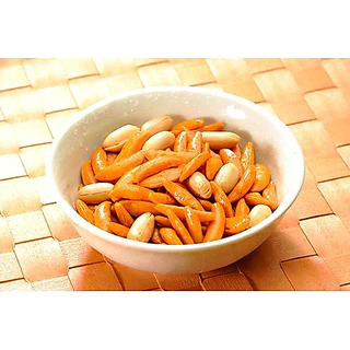 Kameda Kaki Seed ข้าวพองรวมถั่วลิสง รส ออริจินัล1ห่อมี6ซอง ขนาด180 g 亀田製菓 柿の種6袋詰180g