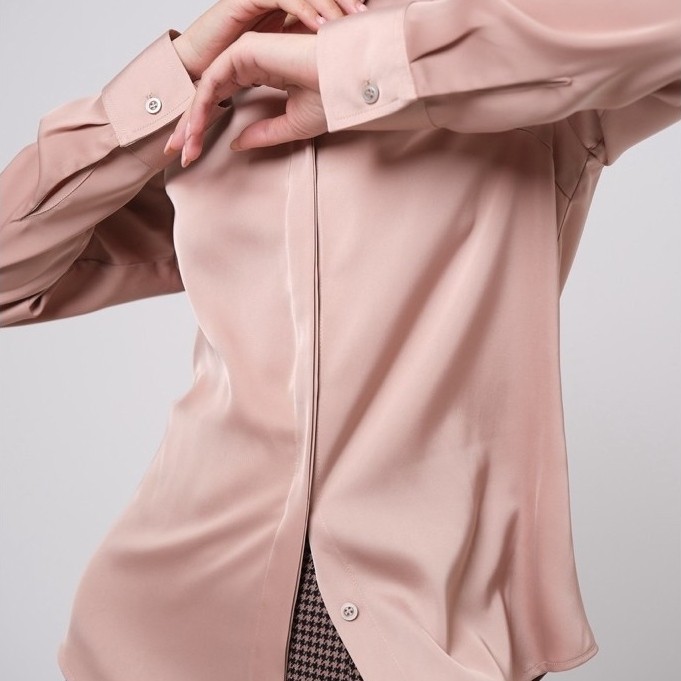 crease lumiére shirt เชิ้ตแขนยาว ผ้านุ่ม ลื่น เล่นแสง