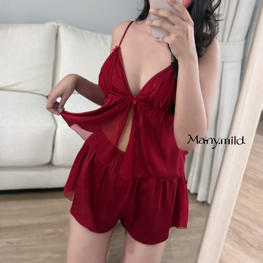 Red Muse ชุดนอนเซ็ตกางเกงขาสั้น สีแดงไวน์ มีฟองน้ำเสริม ผ้า Silk Satin เซ็กซี่ หรูหรา Many.mild รหัส D15