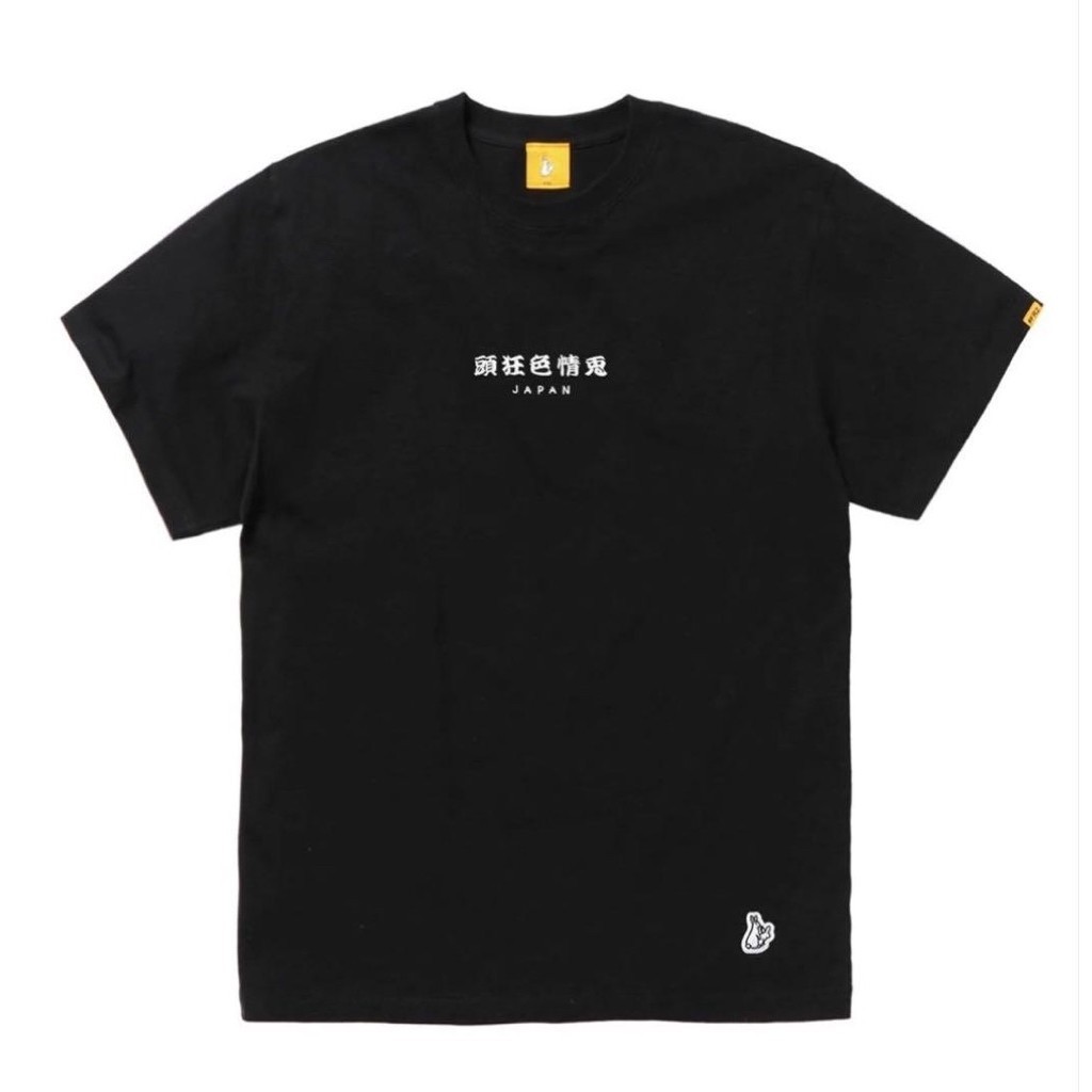 FR2 : เสื้อยืด FR2 Fxxking Rabbits Snowing Rabbits T-shirt : Size L ( ของแท้ / มือหนึ่ง / พร้อมส่ง /