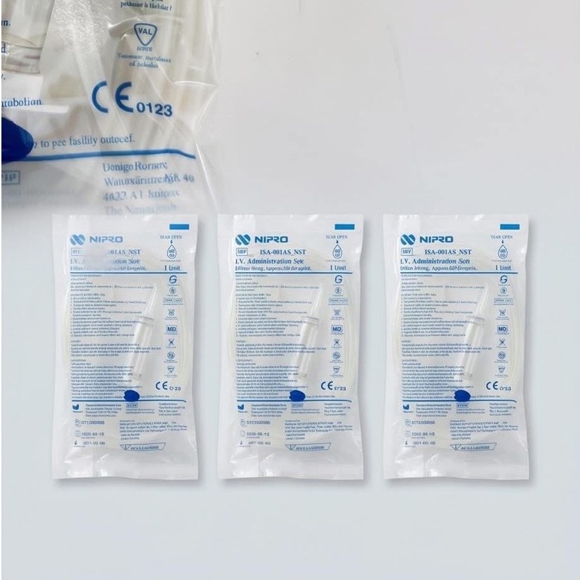 Nipro IV Set ชุดให้น้ำเกลือสำหรับผู้ใหญ่ สายยาว 180 ซม.(แพ๊ค10ชิ้น)