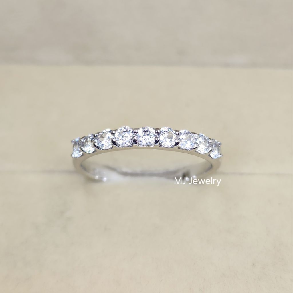 แหวนพลอยเพทาย zircon ขนาด 2.5 มิล แหวนแถว รับประกันพลอยแท้ แหวนเงินแท้ 92.5% จิวเวลรี่จากจันทบุรี