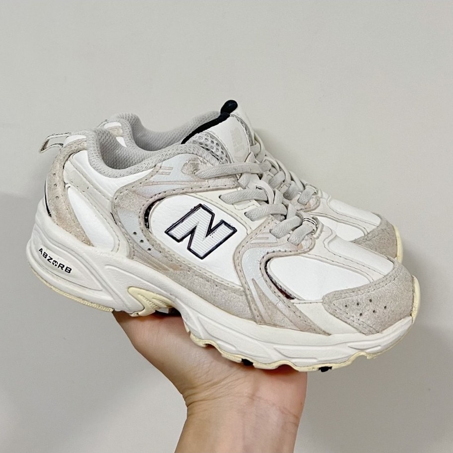 รองเท้าเด็กมือสอง New Balance530👟ความยาวเท้า 17.5cm.👟