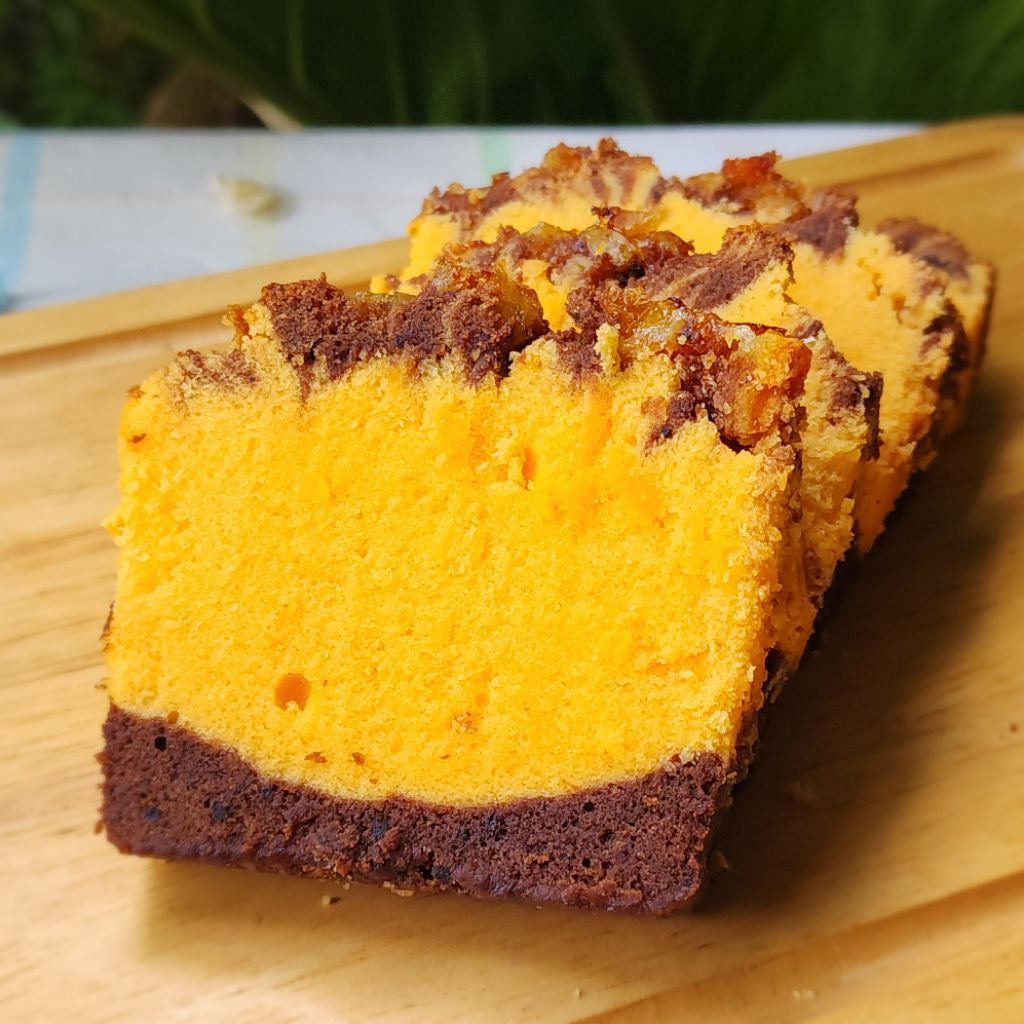 บัตเตอร์เค้กหั่นชิ้น (Butter Cake) กล่อง 3 ชิ้น มี 7 รสชาติ.