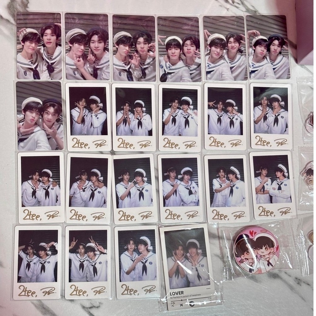 การ์ดและโพลารอยด์ตี๋ตี๋ป๋อกะลาสีเรือ
