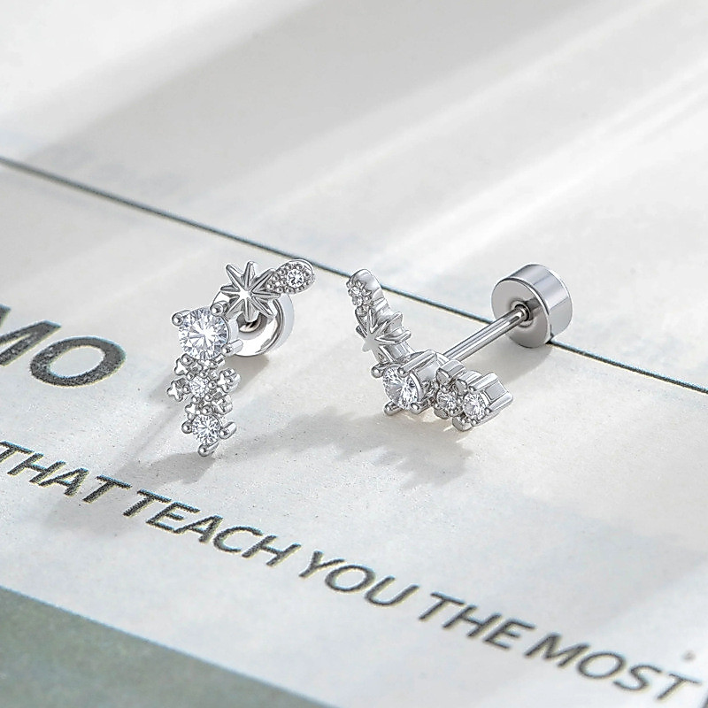 สร้อยข้อมือสไตล์ใหม่ ลายดาวหิมะตกแต่งด้วยเพชรสังเคราะห์ Micro-Inlaid Zircon สำหรับคนชอบแฟชันและความโดดเด่น