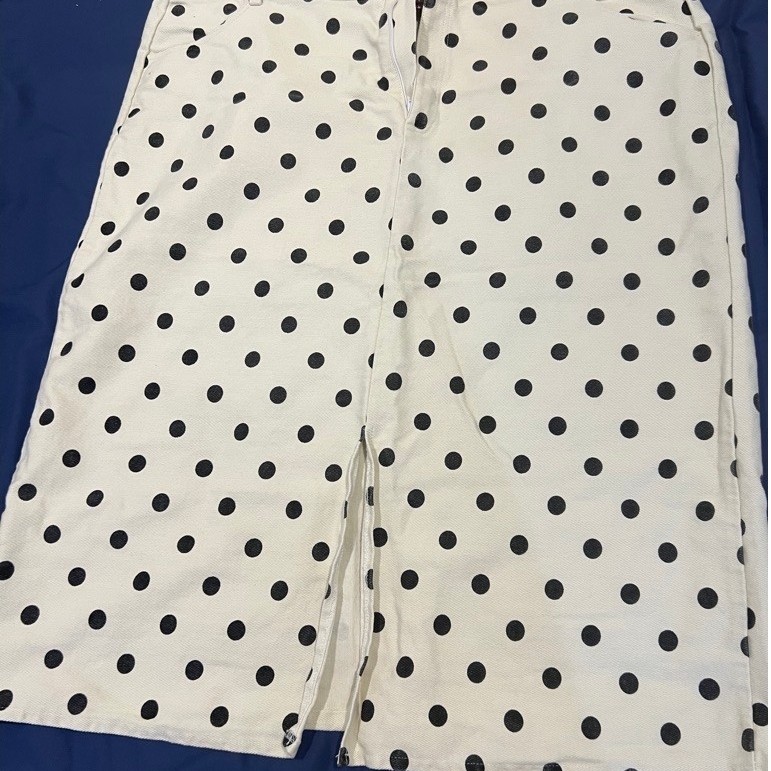 Polkadot long skirt (ตัวยาวผ่ากลาง ไม่มีซับใน) size XL แบรนด์ Wendystore.19