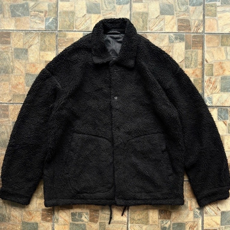 GU Windproof Black Coach Jacket