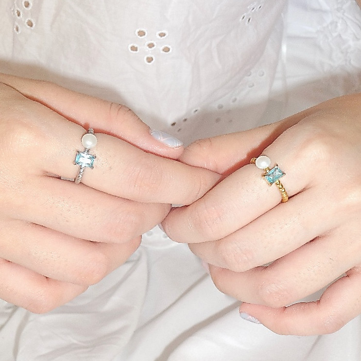 nice try studio - By Your Side Ring แหวนพลอยสีฟ้าและไข่มุกแท้ กันน้ำ กันเหงื่อ ไม่ลอก ไม่ดำ