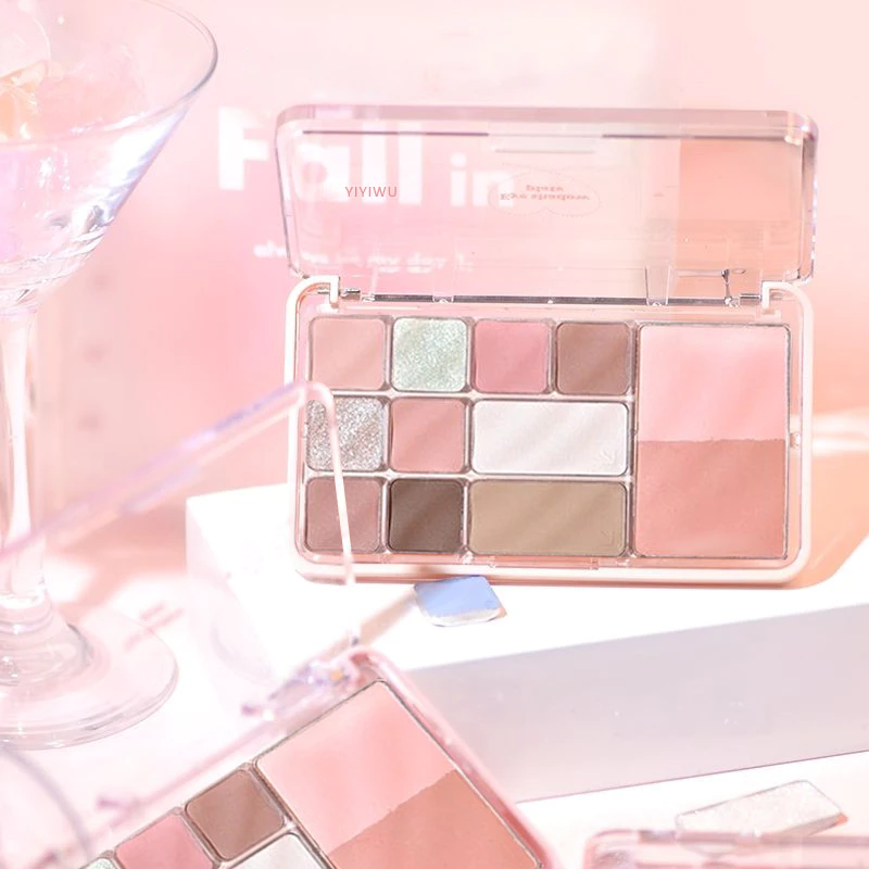 YIYIWU พาเลตตา 12 สี บลัชออน-ไฮไลต์-เฉดดิ้ง ครบในตลับเดียว thumbnail 8
