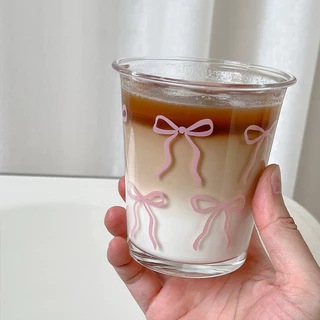 แก้วกาแฟ 350ml แก้วน้ำลายโบว์สีชมพู เนื้อหนาพิเศษ แก้วมัทฉะ สำหรับร้านกาแฟ KMQ5