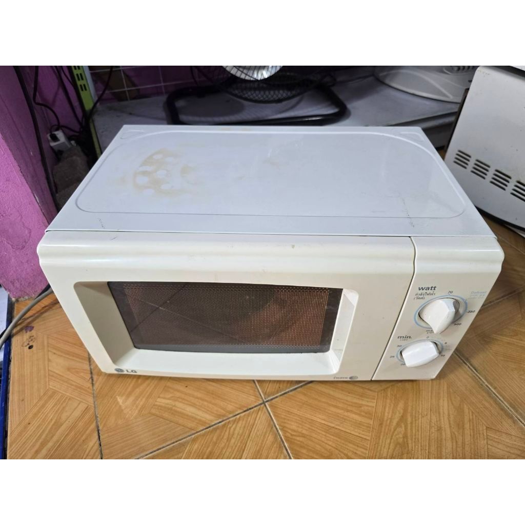 ไมโครเวฟ LG   ขนาด 20 ลิตร  มือ2    01-301268PG003