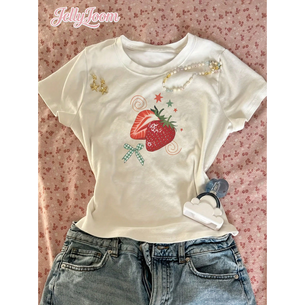 ✨🍓ส่งจากไทย🍓✨ เสื้อยืดแขนสั้นคอกลมทรงเข้ารูปสำหรับผู้หญิง ลายสตรอว์เบอร์รี สก็อตต์ โบว์ และดาว สไตล์เกาหลี Y2K