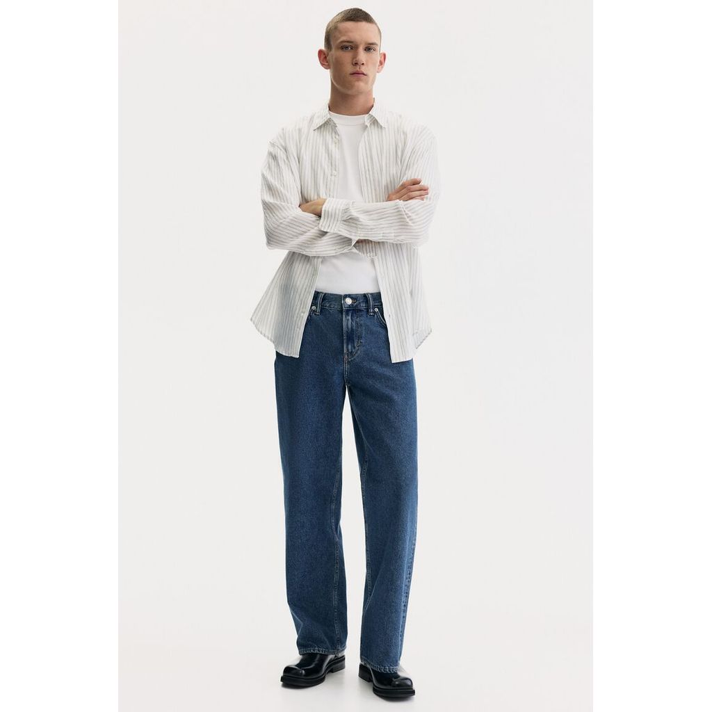 H&M(เอชแอนด์เอ็ม) กางเกงยีนส์ทรงตรงสบายตัว Men Straight Relaxed Jeans 1318402_2