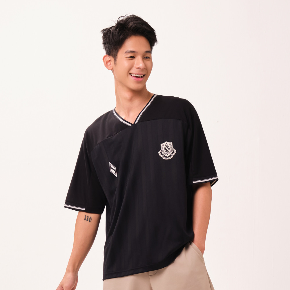 Skechers สเก็ตเชอร์ส เสื้อยืดแขนสั้นผู้ชาย Men Game On Iconic Short Sleeve Tee - SL126M218-0018 — صورة 2