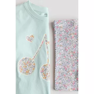 H&M(เอชแอนด์เอ็ม) ชุดผ้าฝ้ายเจอร์ซีย์ 2 ชิ้น เด็กหญิง 1334795_1