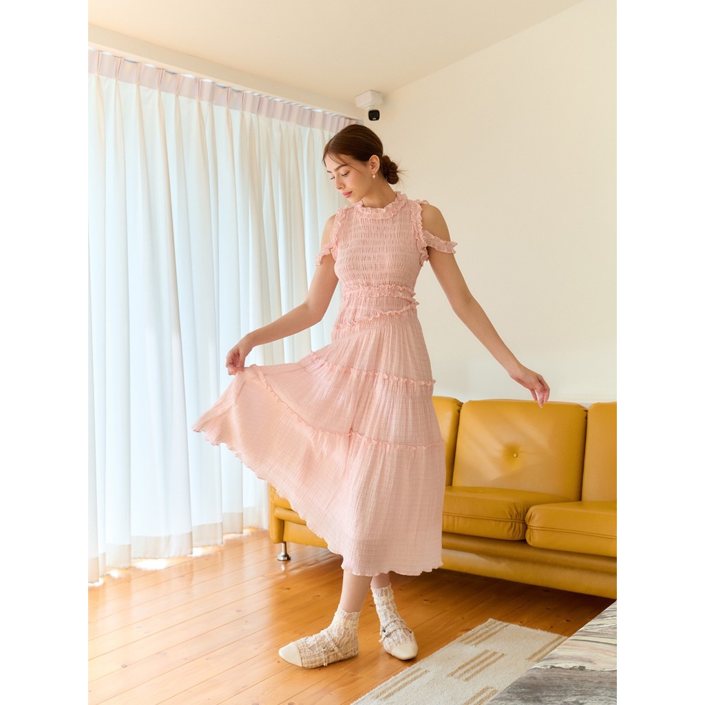 Bella Maxi Dress #DI14902 เดรสแม๊กซี่ สีชมพู แขนกุดดีเทลระบาย ผูกโบว์ เข้ารูป