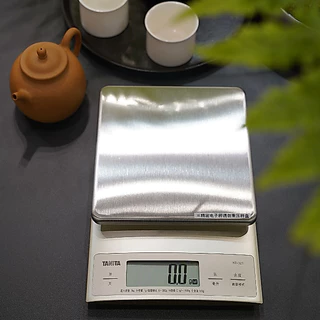 TANITA รุ่น KD-321 เครื่องชั่งดิจิตอลในครัว ความจุ 3 กก. ความละเอียด 0.1 กรัม (เวอร์ชั่นภาษาจีน)