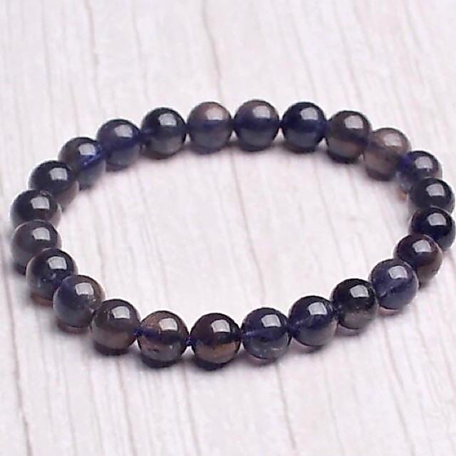 สร้อยข้อมือ Iolite ธรรมชาติ (พร้อมตาแมว)