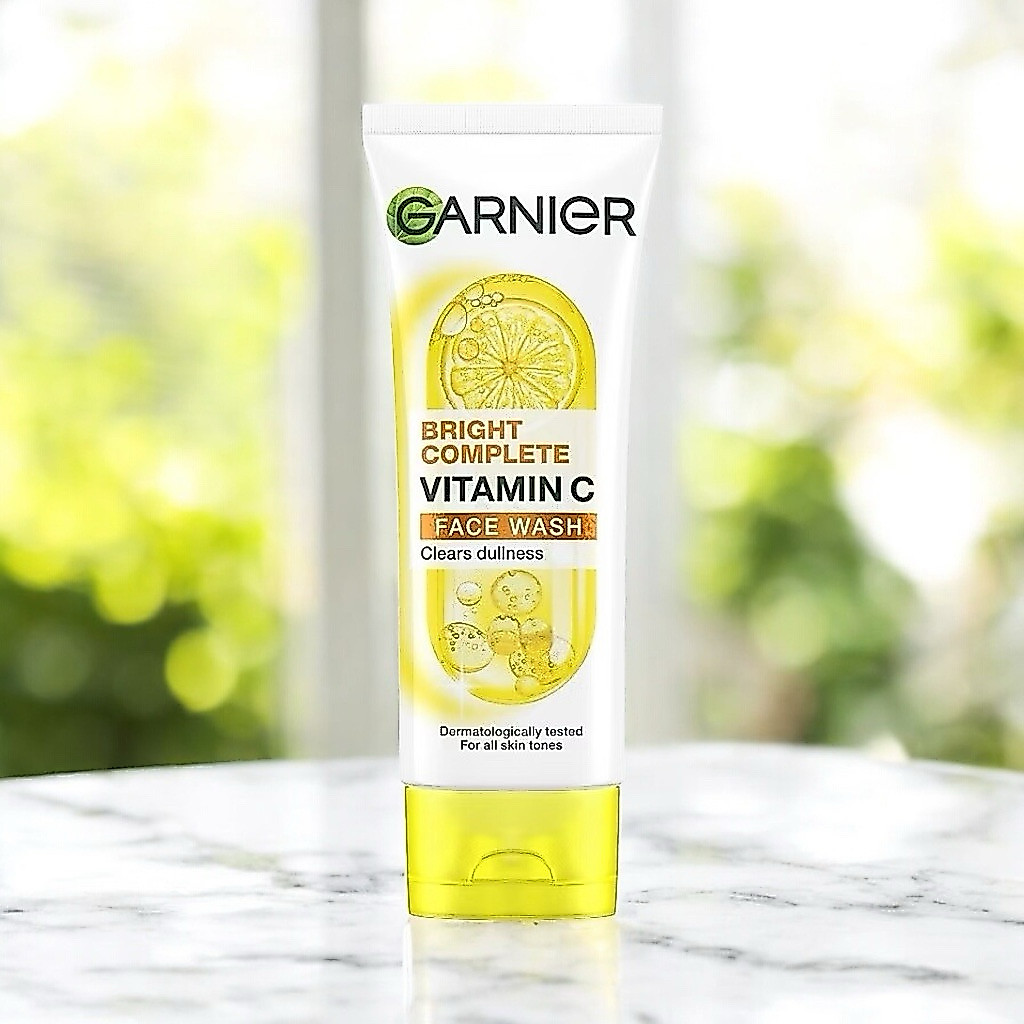 Garnier การ์นิเย่ ไบรท์ คอมพลีท วิตามินซี เฟส วอช 100 มล.