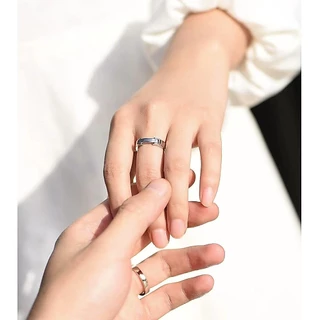 ฉัน แกะสลักชื่อและวันที่ครบรอบ,แหวนคู่ปรับ,กันน้ําและจางหาย,ของขวัญครบรอบที่สมบูรณ์แบบสําหรับเขา & ของเธอ
