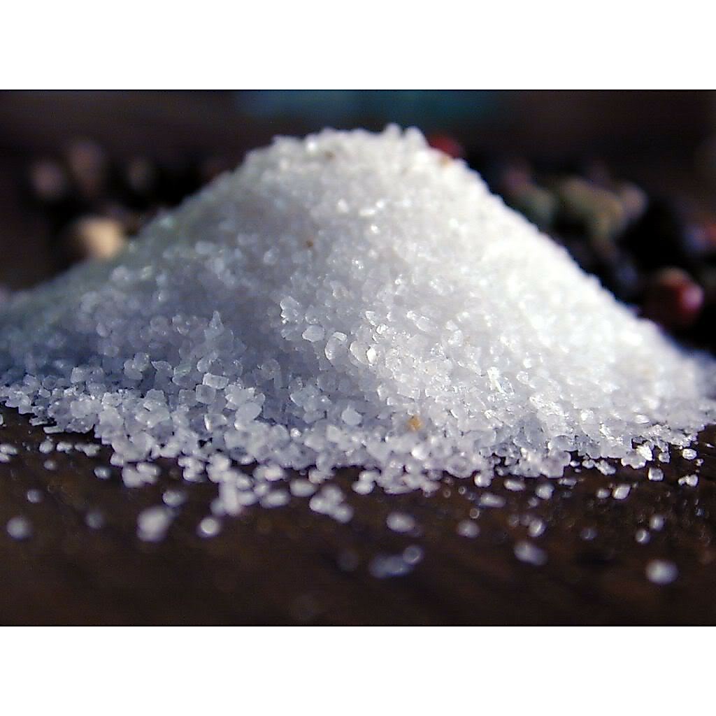 TITANIUM DIOXIDE , COSMETICS WHITE COLOURING 99% PURITY