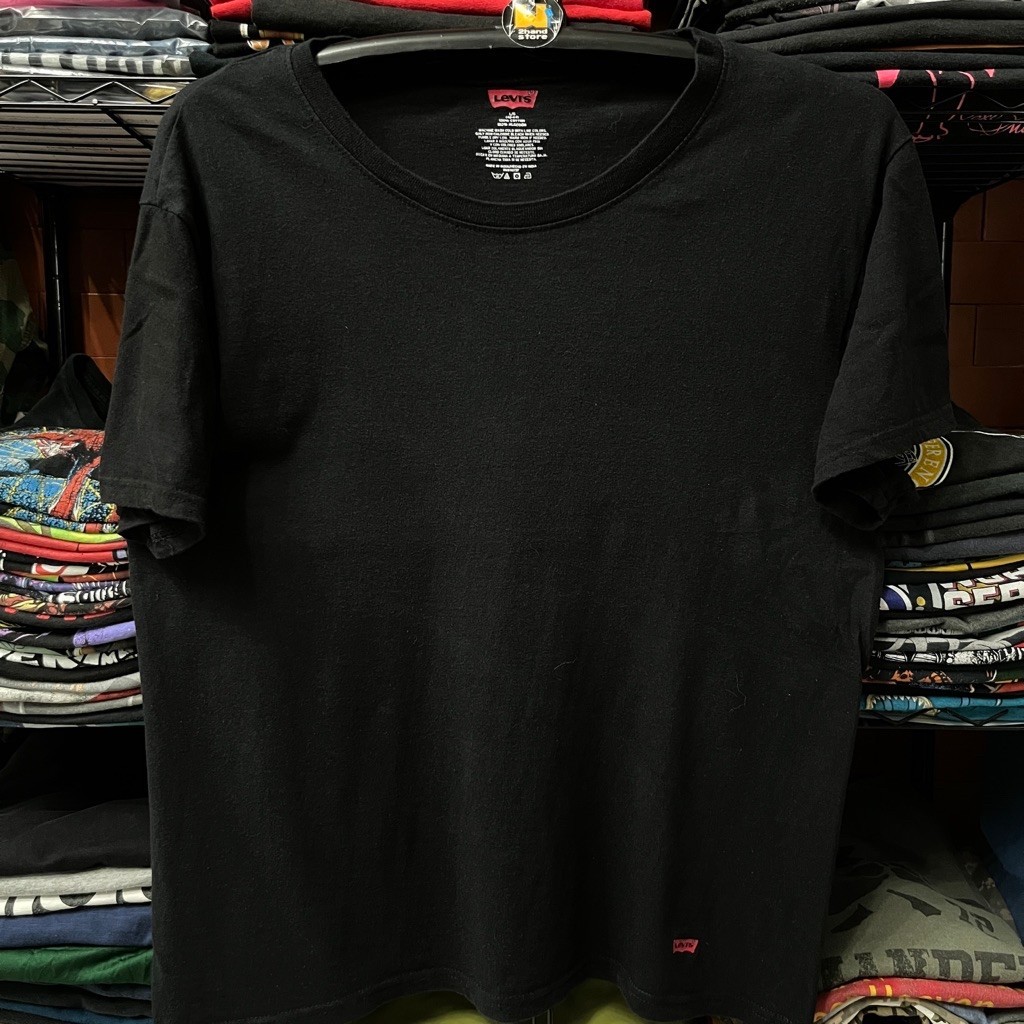 เสื้อยืดแบรนด์ Levi’s แท้💯มือสอง