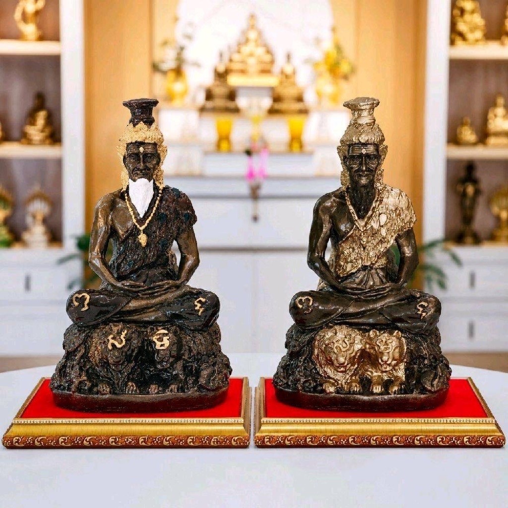 บรมครู ปู่ฤาษีนารอด เนื้อแร่เหล็กน้ำพี้ ขนาดฐานกว้าง5นิ้ว สูง9นิ้ว แถมฟรีฐานรอง