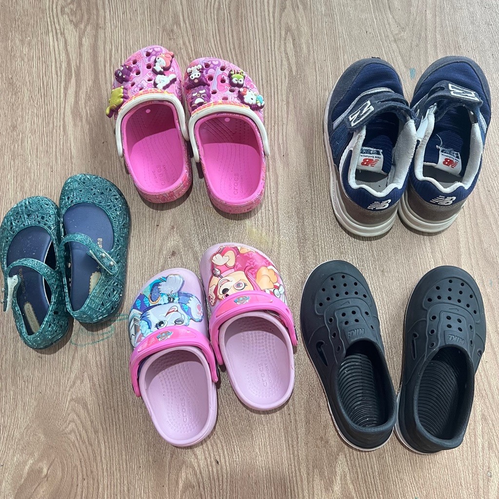 Used : รองเท้าแตะ Crocs C9 / Adda / holster หลายแบบ
