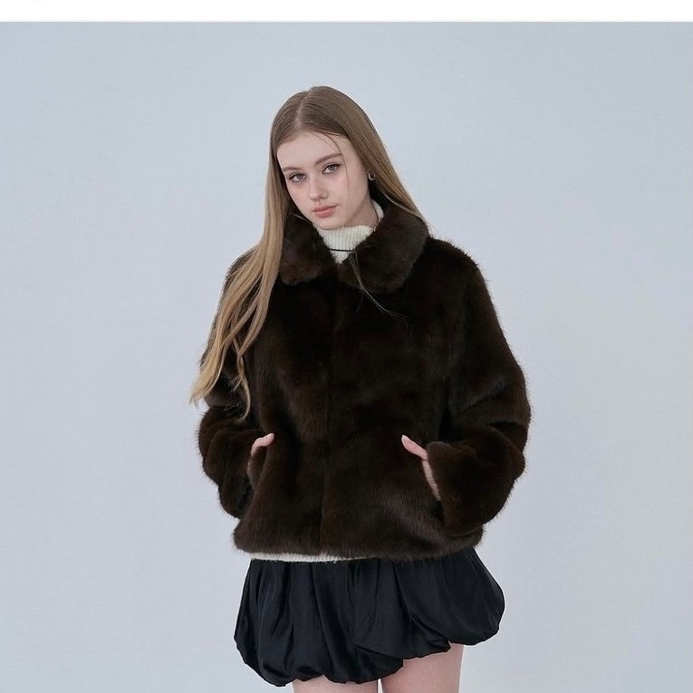 ส่งต่อ [umore.made] Karla fur coat แจ็คเก็ตขนเฟอร์