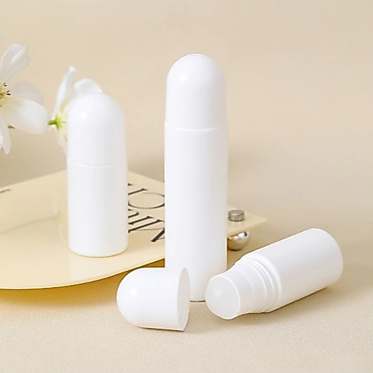 พร้อมส่ง ! ขวดลูกกลิ้งเปล่าสีขาวทึบ ขวดโรลออนเปล่า Roll on สามารถเติมได้เอง มีให้เลือก 2 ขนาด พร้อมส่ง